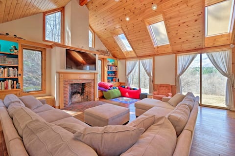Home on 40 Acres with Pinball in Game Room