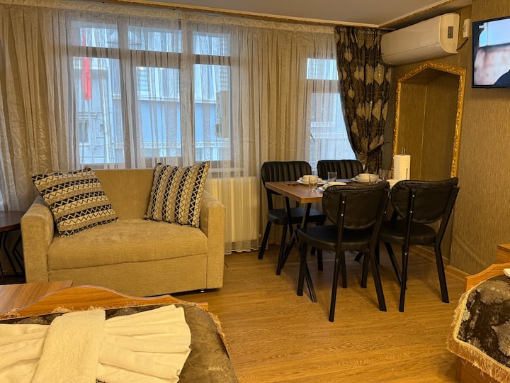 Elegant 2-bedroom Apartment Near Hagia Sophia - Fatih
