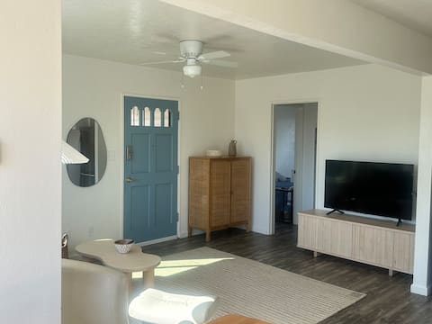 Top Airbnb: Bay Views - Point Loma home in Peninsula