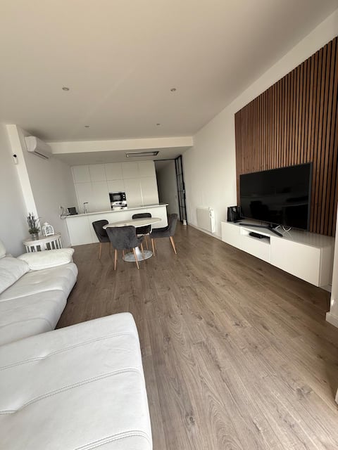Top Airbnb: Beachfront apartment en Blanes