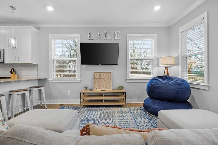 NEW! Double Fun! 2 Lakeside Homes @Blue Turtle Bay gallery image 2