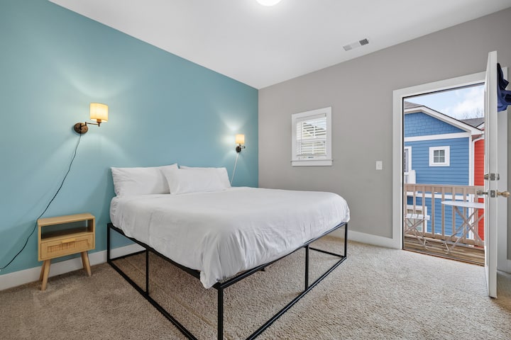 Spavaća soba 5 – čist i otvoren prostor s dovoljno prostora da se smjestite i osjećate se kao kod kuće.