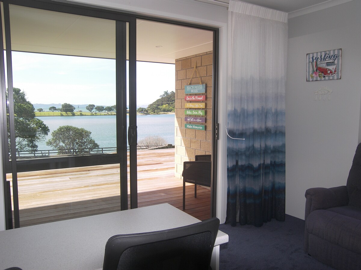 Top performing Airbnb: IVY'S Seaside Accommodation King Bed in Far North District