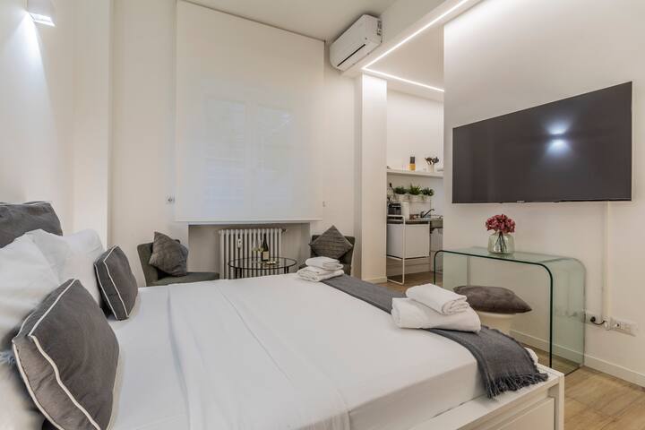 Bella Milano in Duomo – 6 guests gallery image 3