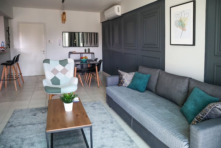 Estéa • Theresa's Modern & Chic Apt With Pool - Paphos
