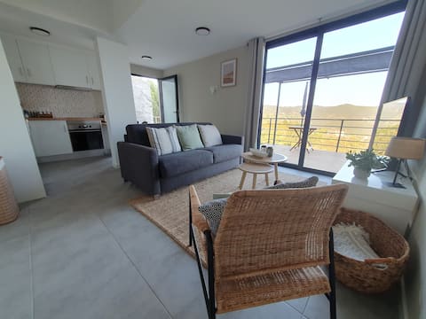 Top Airbnb: Casa do Eucalipto, Studio LUA with ocean view in Tabua
