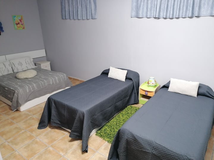 Kamer in Planta Sótano