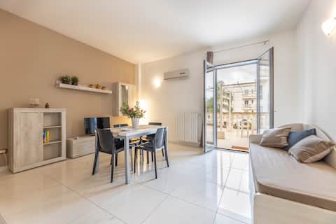 Airbnb con migliori performance: Corso Italia Two-Room Apartment with 2 Bathrooms, Large Balcony and Wi-Fi a Gallipoli