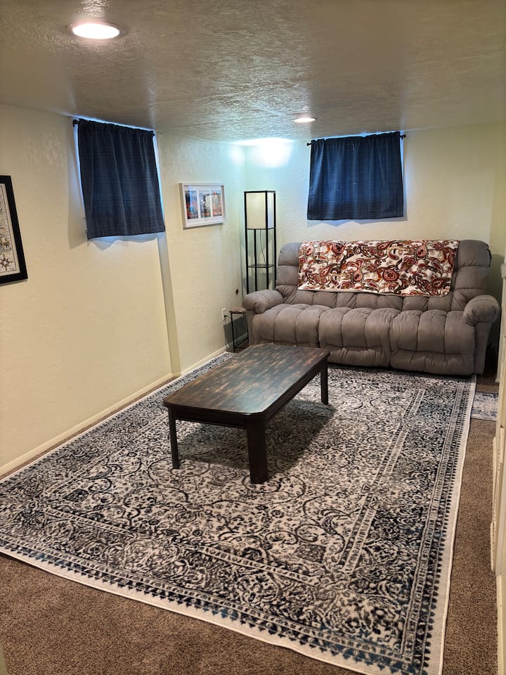 Cozy 4 Bed House In Tree District - Laramie, WY