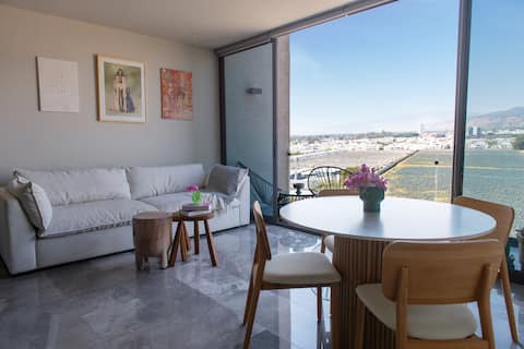 South Point area / with AC / 7th floor with balcony