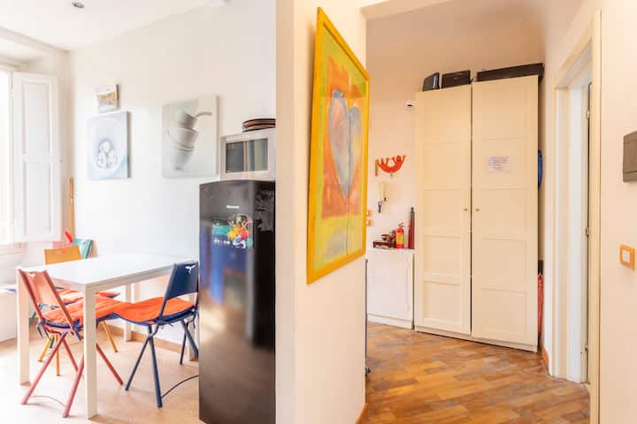 special room yellow florence....