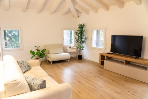 Elegant penthouse with 3 bedrooms and a whirlpool