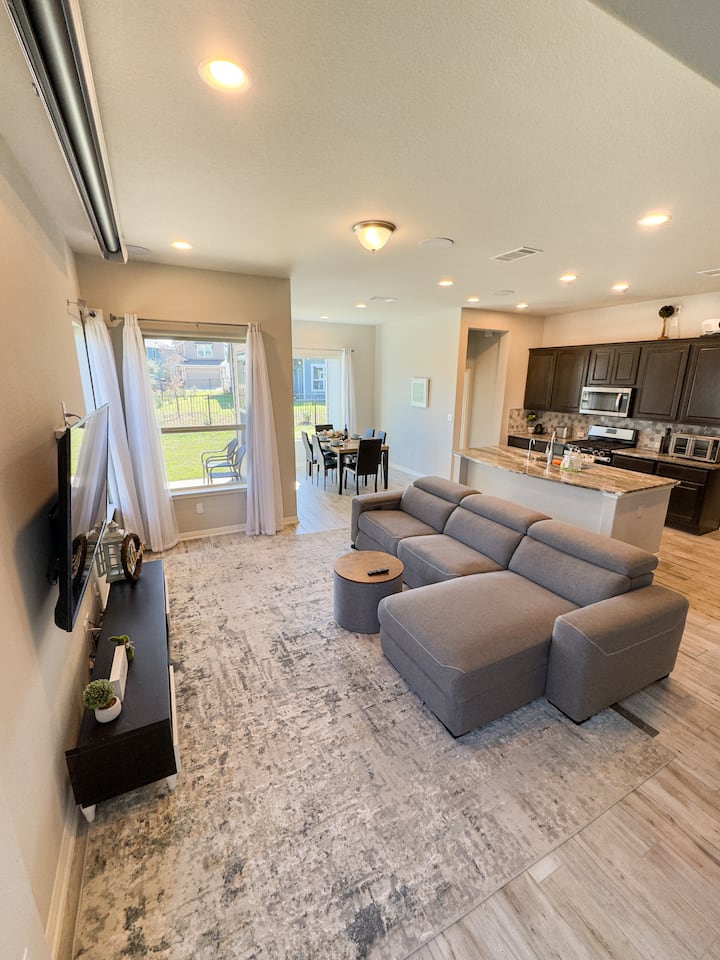 The Cozy Oasis – Spacious Stay In Gated Community - Kyle, TX