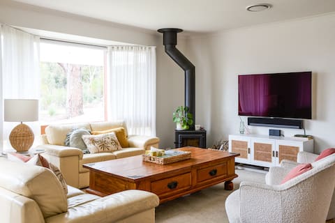 Popular Airbnb listing: SurfCoast Sanctuary Cottage - Fully Renovated! in Jan Juc