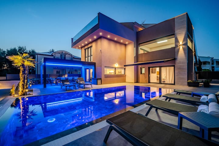 Apartment Royal 3 - Vir