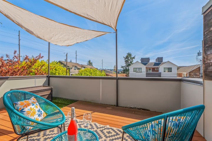 Walk to Breweries, Eats & Pickleball Park gallery image 2