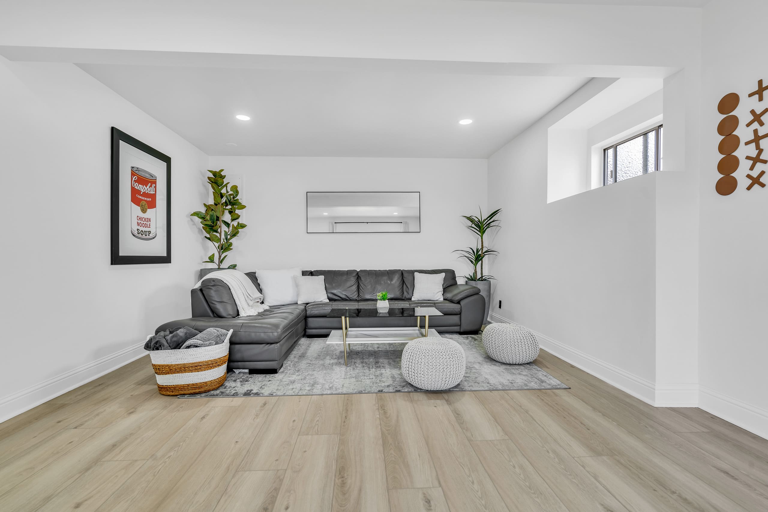 Home in South San Francisco · ★4.83 · 4 bedrooms · 6 beds · 4 private baths - Image 16