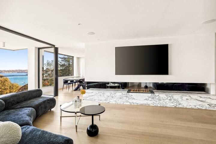 Sydney Harbour View Penthouse gallery image 2