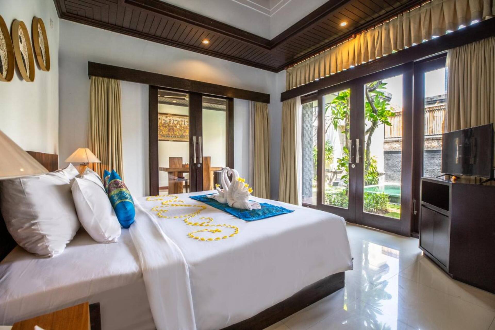 Honeymoon Budget Hideaway 1 Bedroom Private Villa in Bali 2