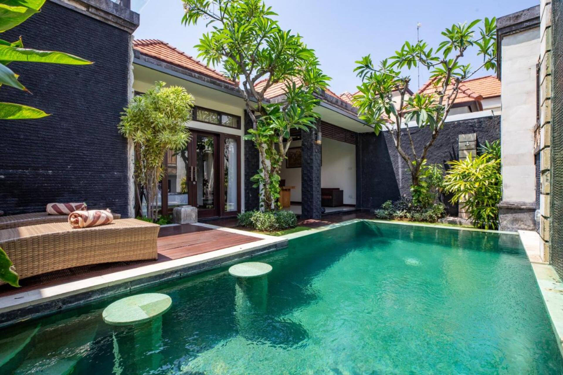 Honeymoon Budget Hideaway 1 Bedroom Private Villa in Bali 3