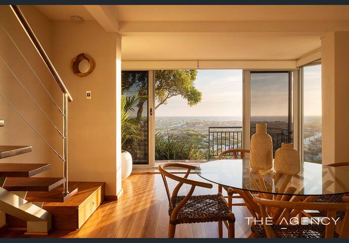 Brighton Blues gallery image 3