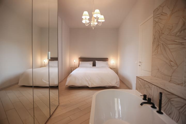 Piazza della Signoria Tower + LIFT