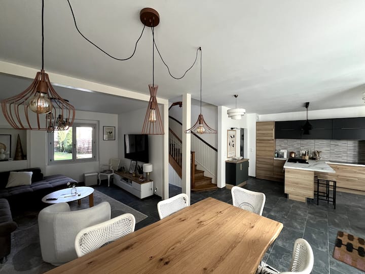 MAISON DE STANDING - JARDIN - 150M2