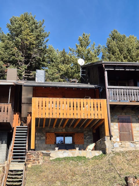 The elegant and cozy Puyvalador cottage