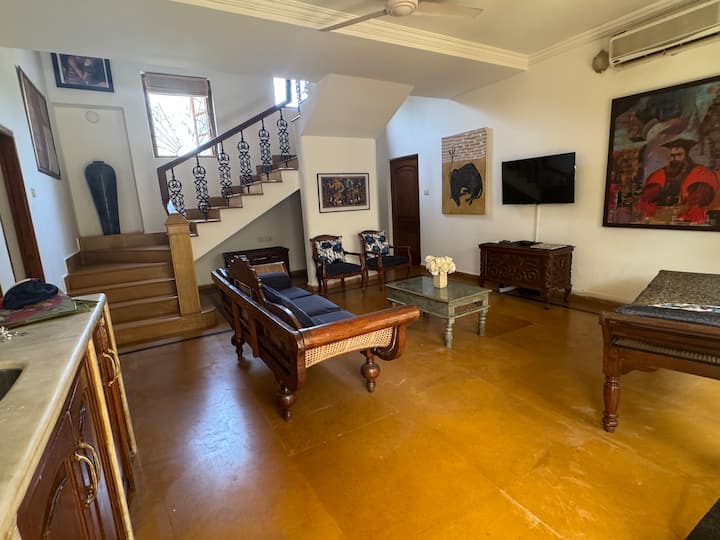 Living room image 3
