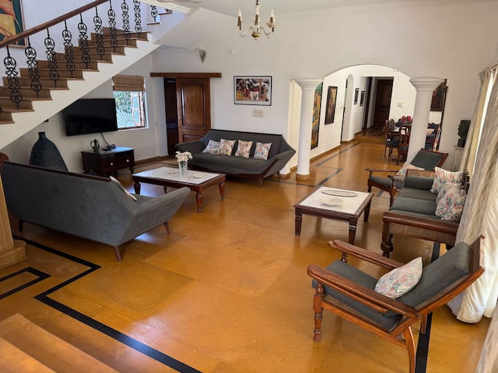 Living room image 2