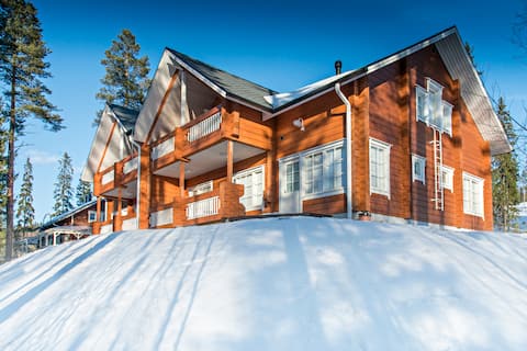 Villa Pyry, semi-detached house 8+2 people