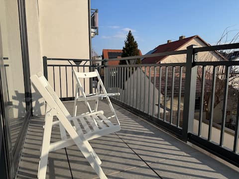 100 m2 | Free Parking | Balcony