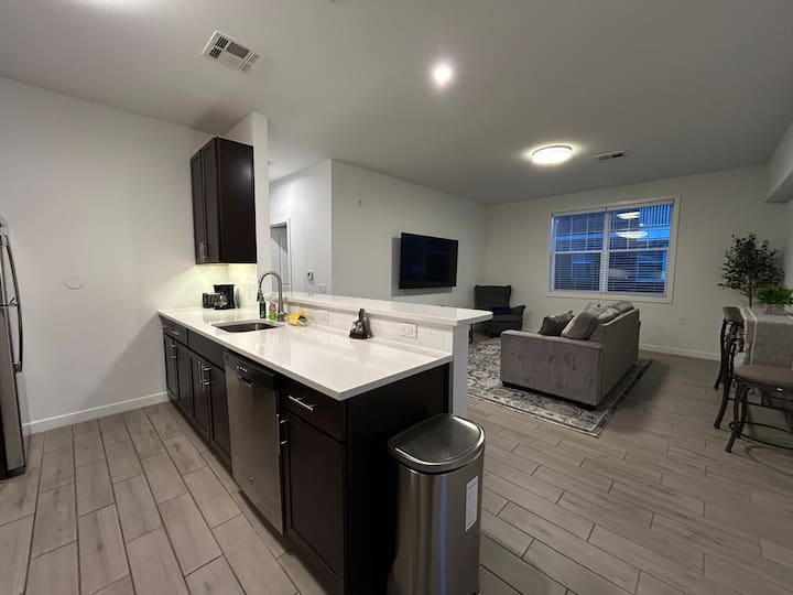 Luxury 1 Bed 20 Mins From Ny - Elizabeth, NJ