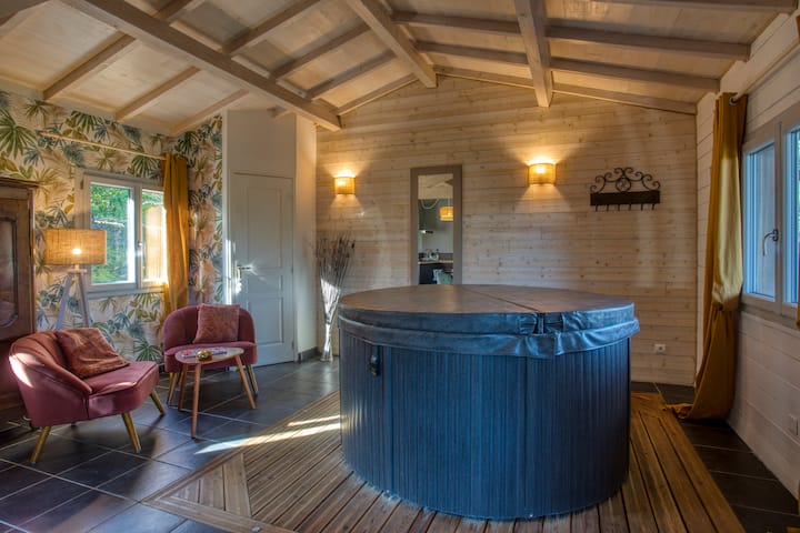 Gîte&spa Privatif Intérieur 50m2 Avec Cuisine - Département Dordogne