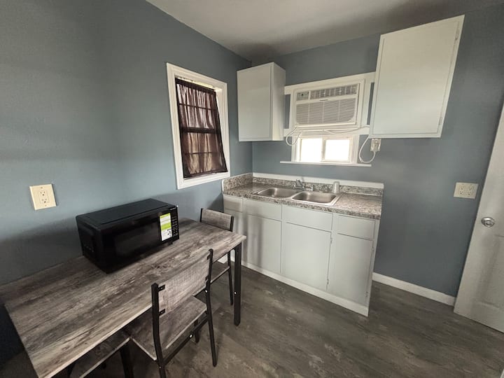 Budget Inn Hotel - Corpus Christi, TX
