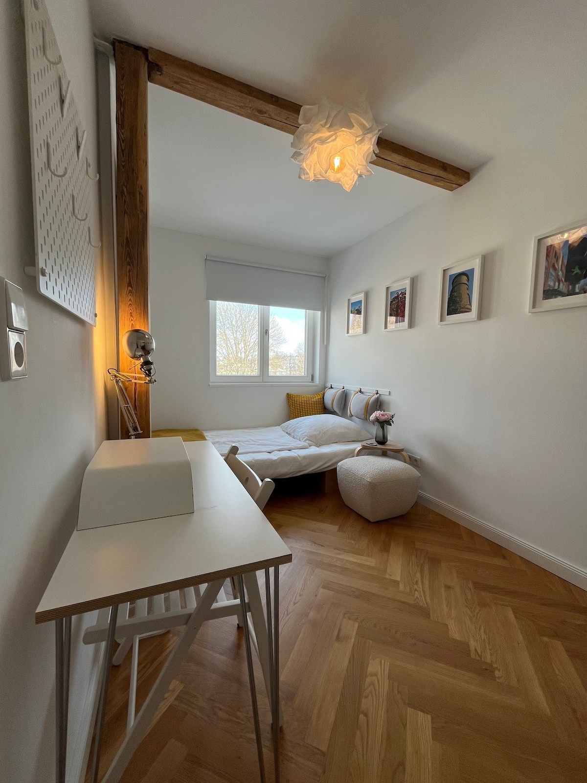 Stylish room - central location, greenery, new - women only