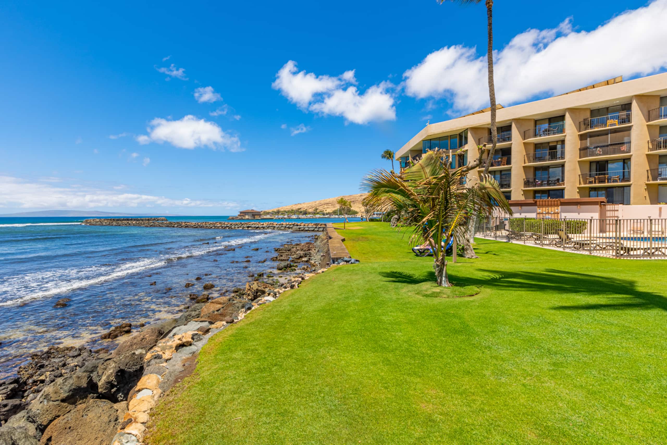 Condo in Wailuku · ★4.91 · 1 bedroom · 1 bed · 1 bath - Image 29