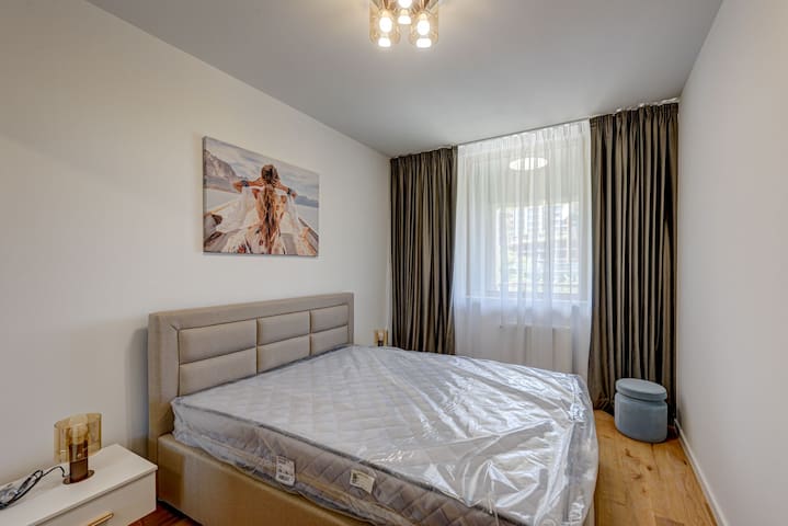 Girafa Roz managed Airbnb listing 1