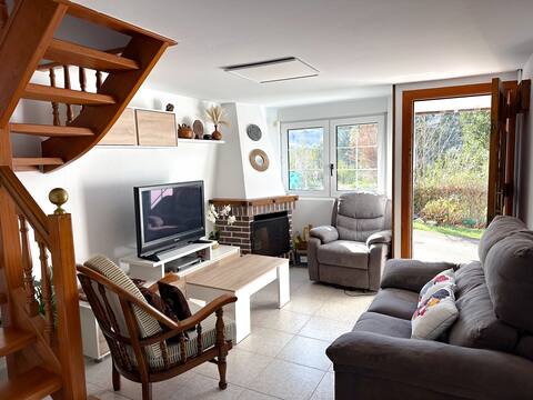 Top performing Airbnb: Cobreces Rural House | Nature | Parking | Wifi in Alfoz De Lloredo