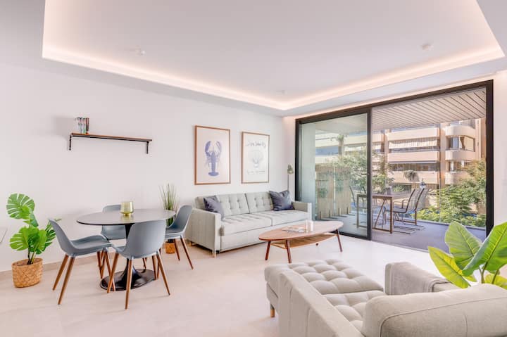 Modern Holiday Home In Jade Tower. - Fuengirola
