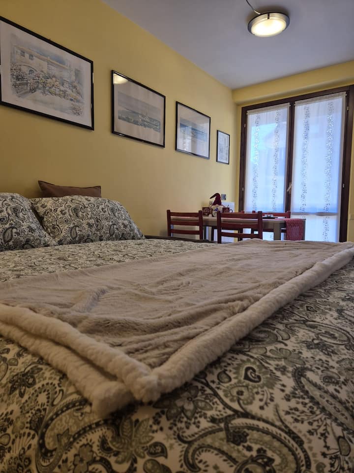 Bilocale Con Balcone Panoramico, Box E Wifi - Aprica
