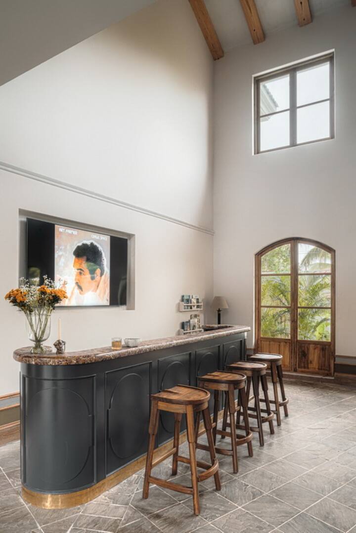 Living room image 8