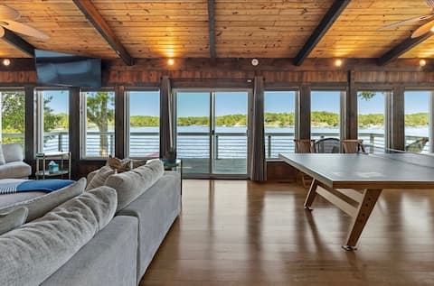 Beautiful Lake Greenwood Getaway