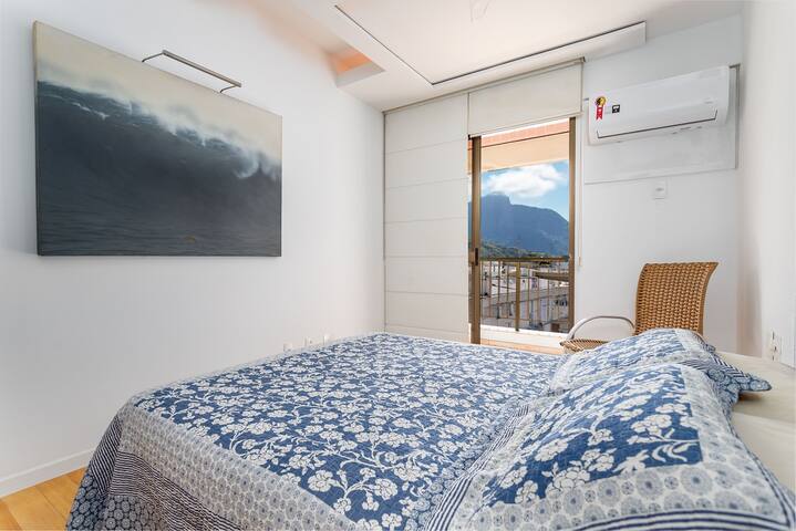 Amazing 2brs Penthouse Ipanema. gallery image 3