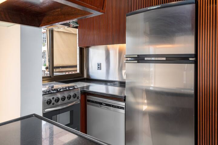 Amazing 2brs Penthouse Ipanema. gallery image 4