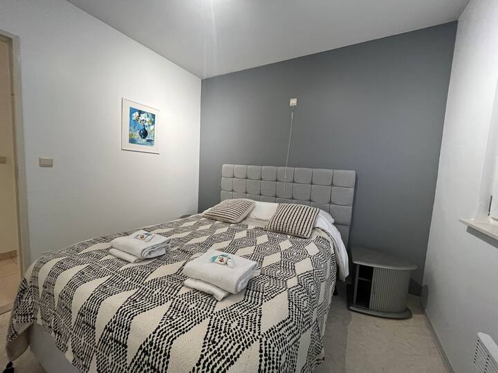 غرفة النوم 2