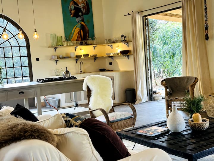 Dhoma e ndenjjes /kuzhina 