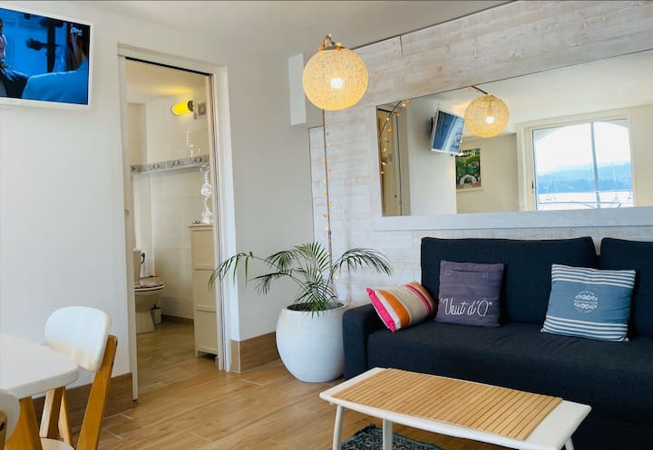 Woonkamer met cabrio