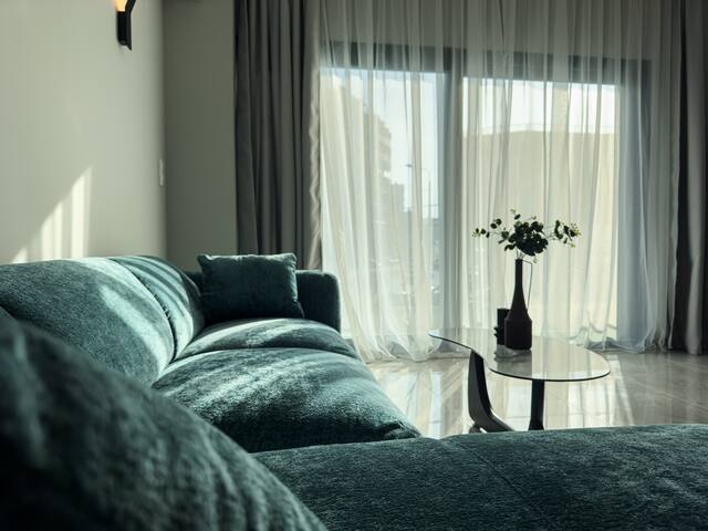 Villa 8 Family suite 3 beds and balcony gallery image 3