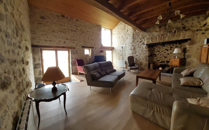 Gîtes Au Charme Authentique - Peyrat-le-Château